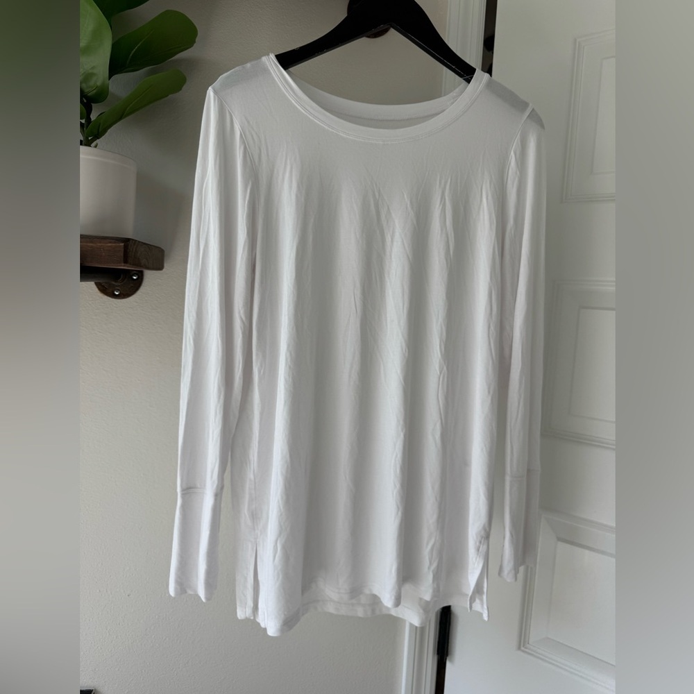 🩷SALE!🩷Aerie White Long Sleeve Tee